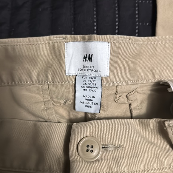 H&M khakis - Picture 2 of 4
